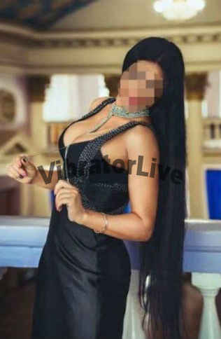 מסתורי חיוך קורן, מחפש את החברים.