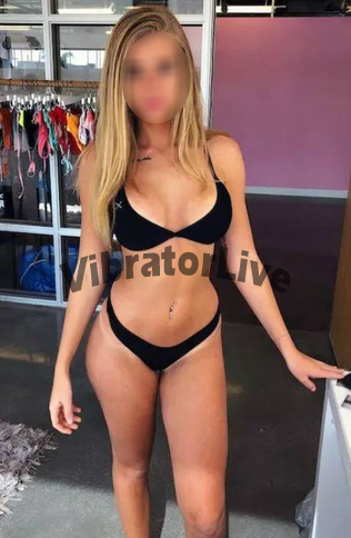 עסיסי וזנותית, אוהב לעשות אהבה.